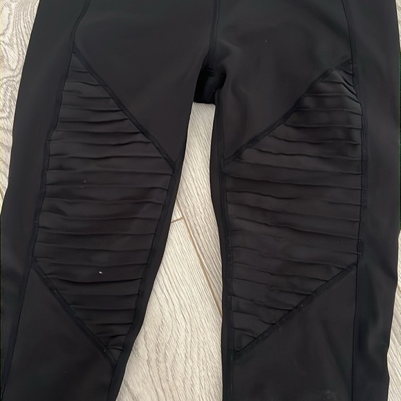 Nanette Lepore black leggings size M - Picture 2 of 5